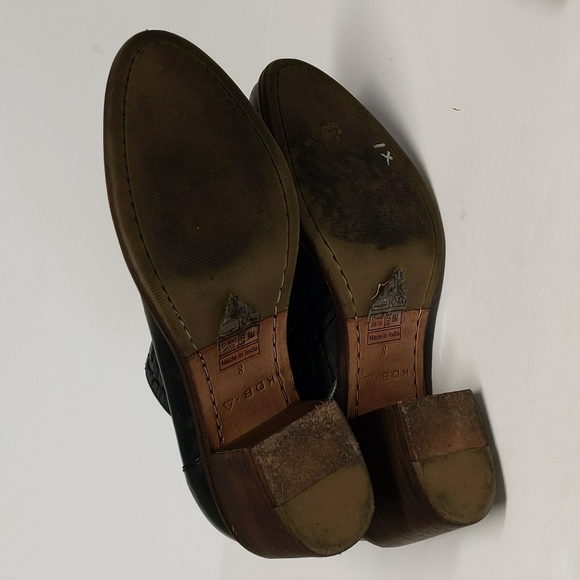 Kelsi dagger perforated booties - Picture 5 of 5